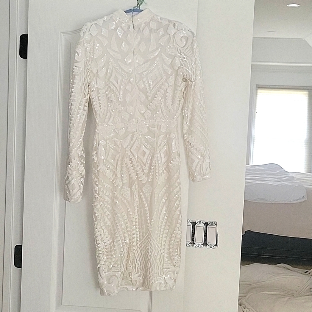 Dress - Picture 2 of 3